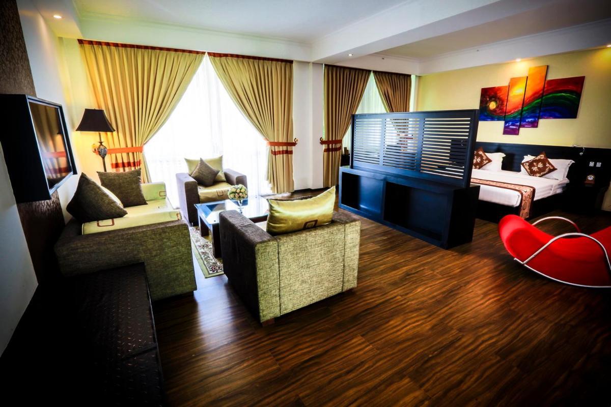 The Covanro Airport Hotel - Katunayake Gampaha Esterno foto