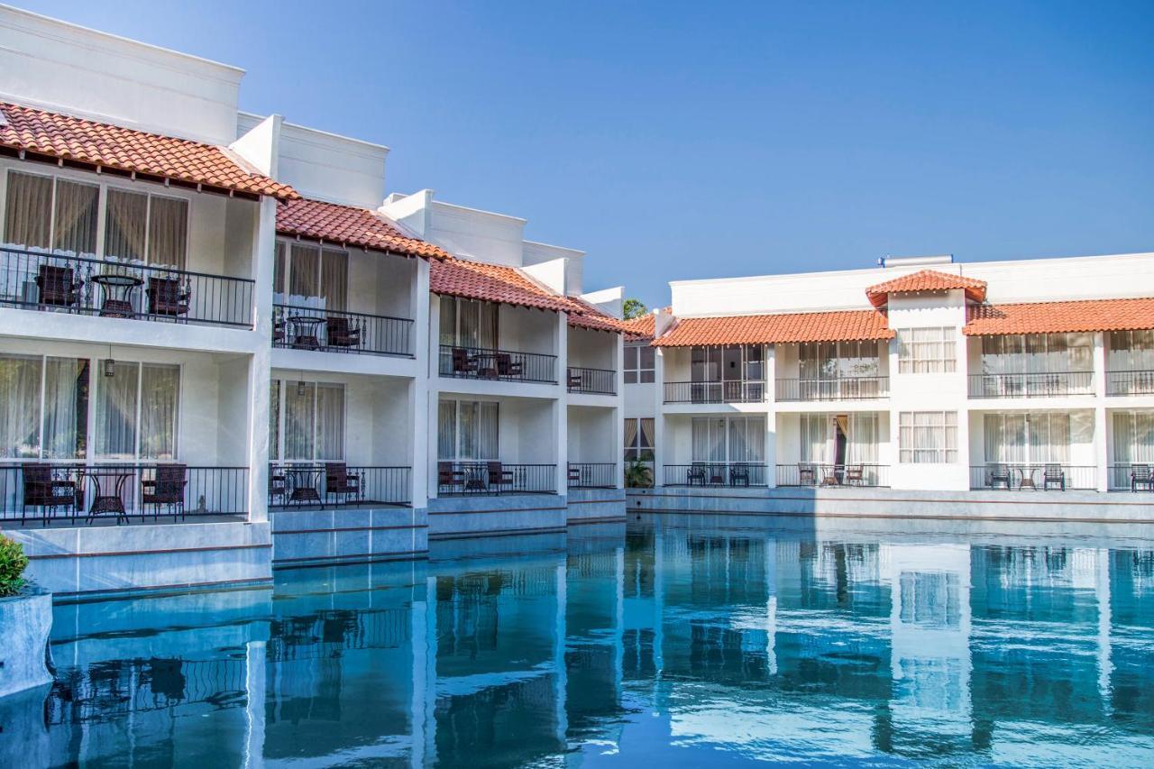 The Covanro Airport Hotel - Katunayake Gampaha Esterno foto