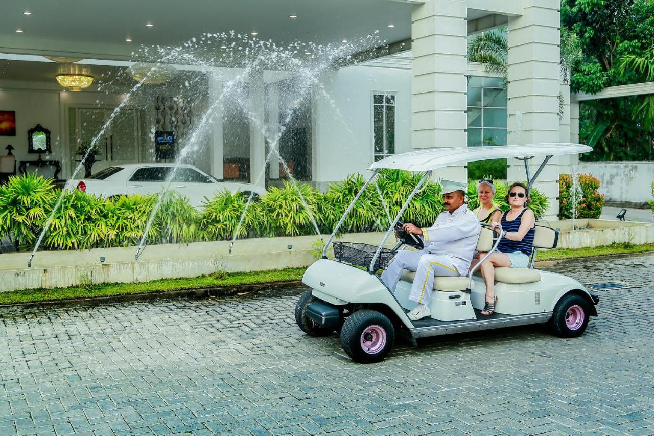 The Covanro Airport Hotel - Katunayake Gampaha Esterno foto