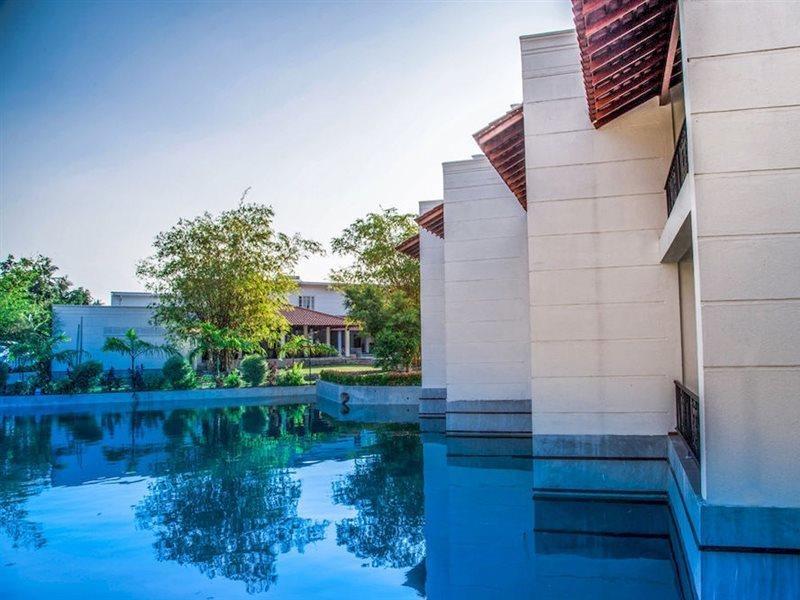 The Covanro Airport Hotel - Katunayake Gampaha Esterno foto