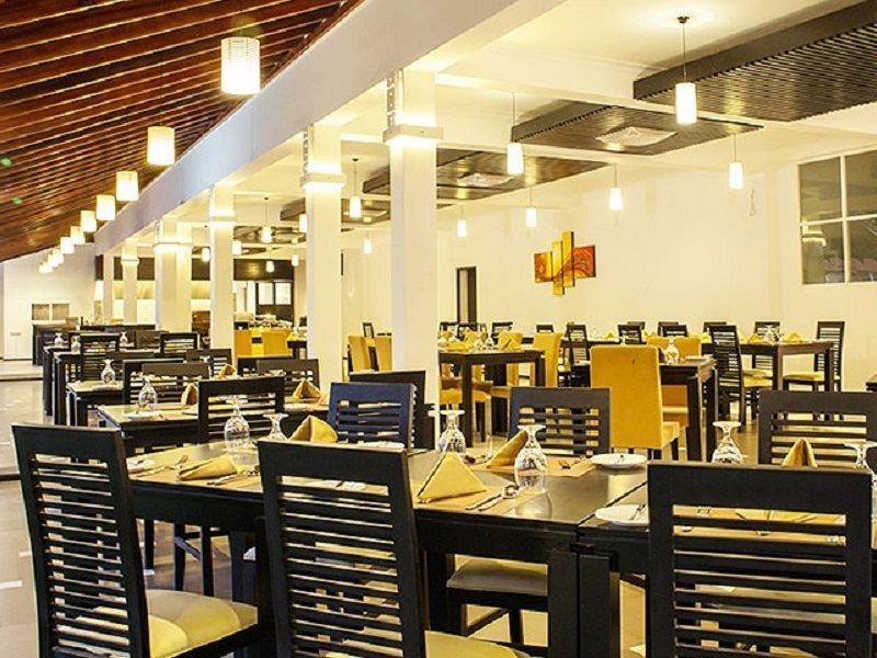 The Covanro Airport Hotel - Katunayake Gampaha Esterno foto