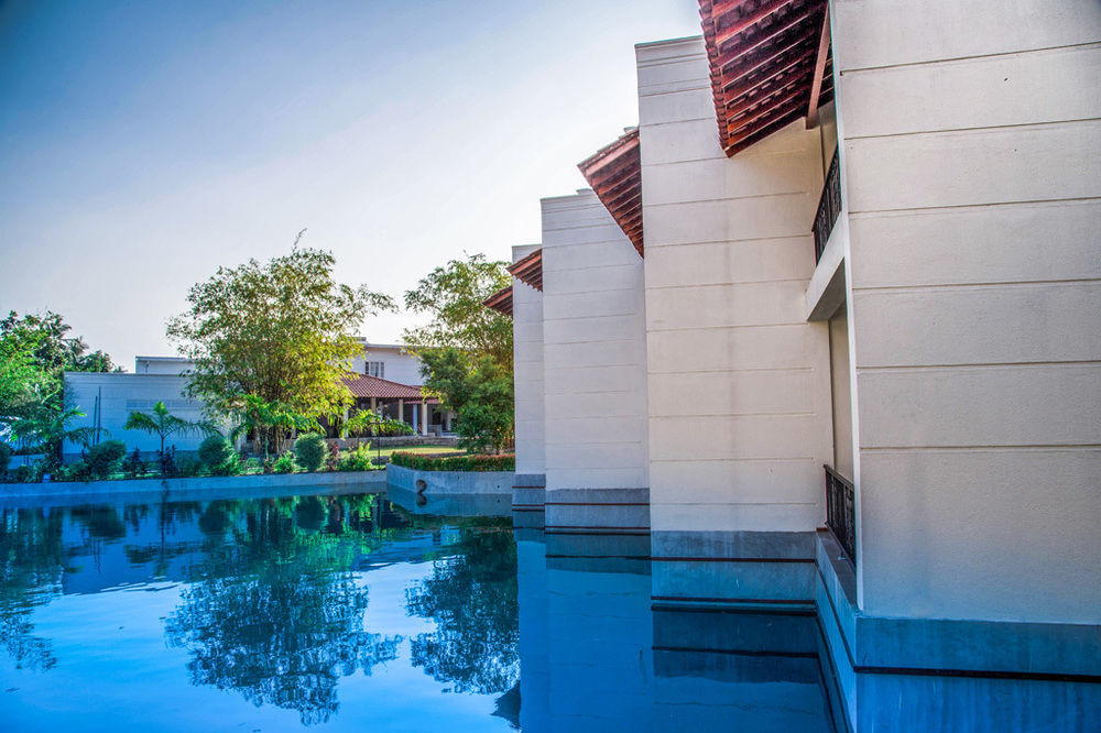 The Covanro Airport Hotel - Katunayake Gampaha Esterno foto