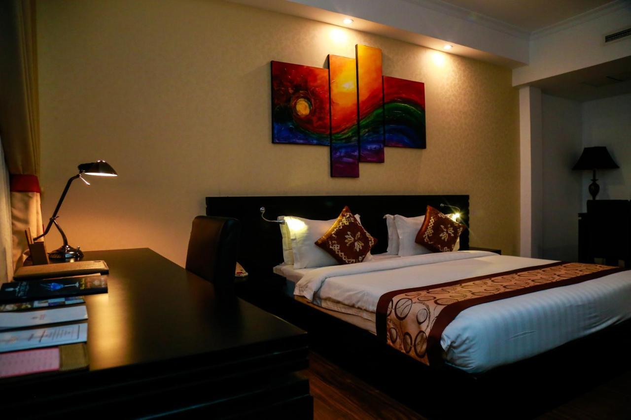 The Covanro Airport Hotel - Katunayake Gampaha Esterno foto